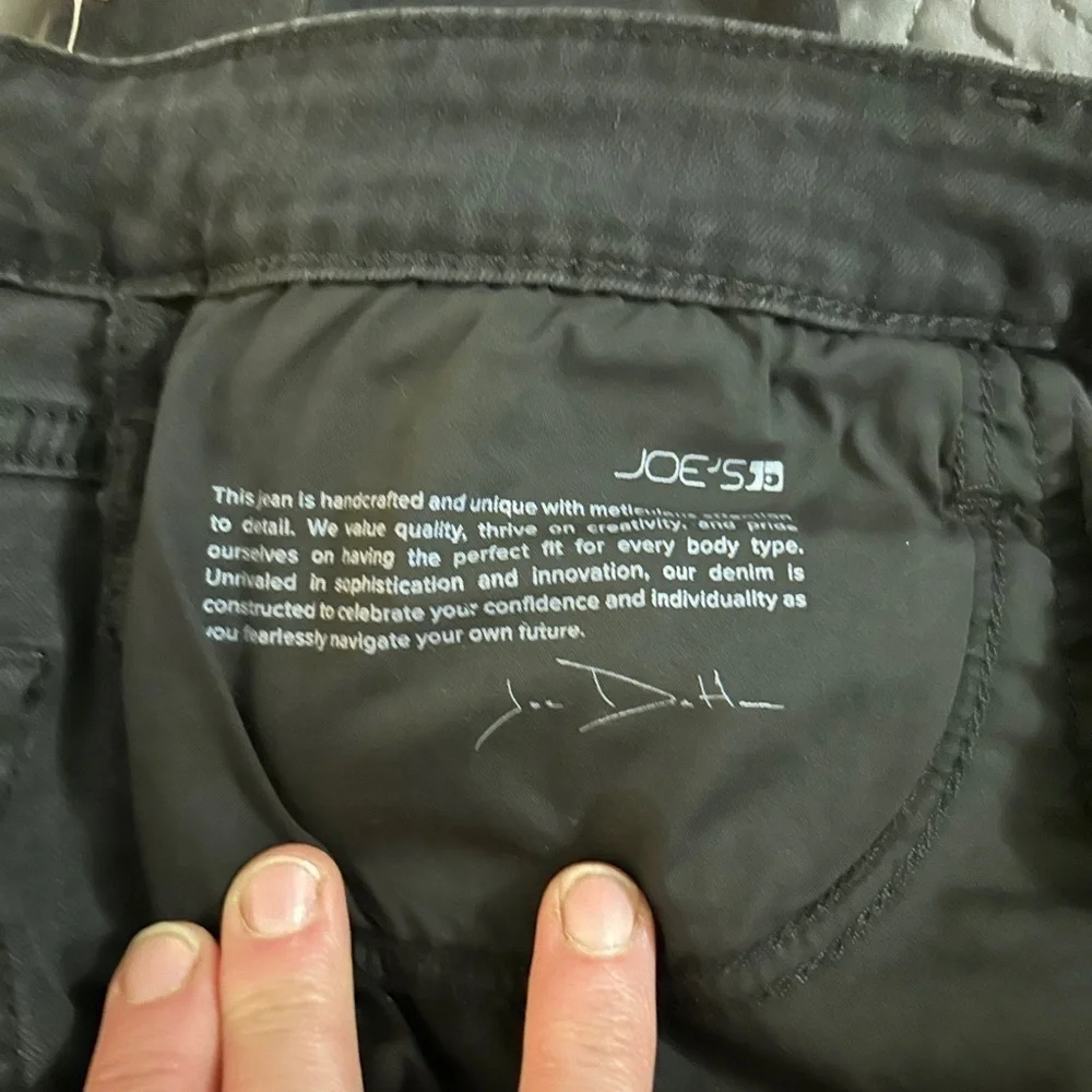 Joe’s Jeans The Charlie Skinny High Rise Jeans Size 30